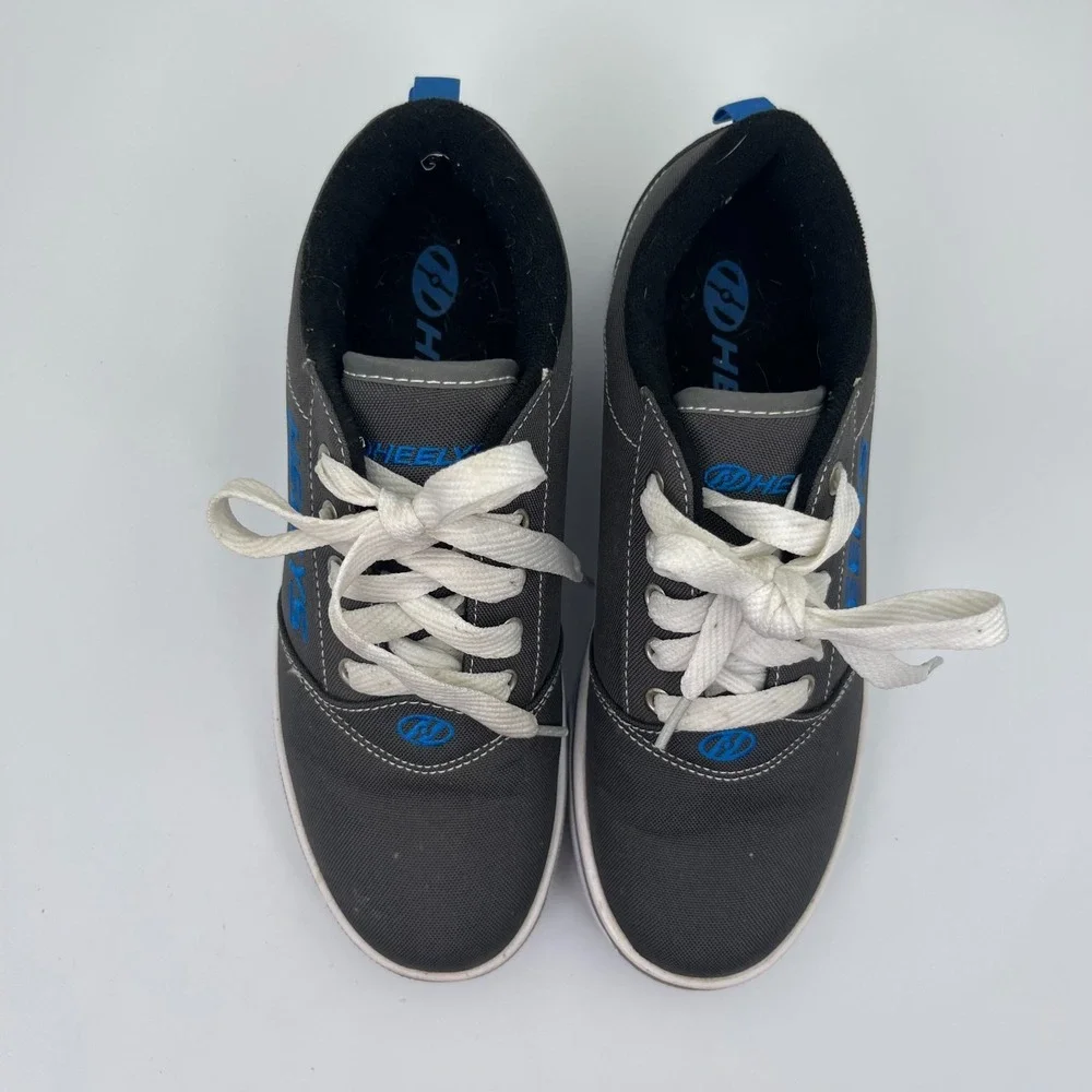 Heelys Pro 20 Skate Shoes Youth Size 6 Gray Blue Canvas Low Top Roller Sneakers